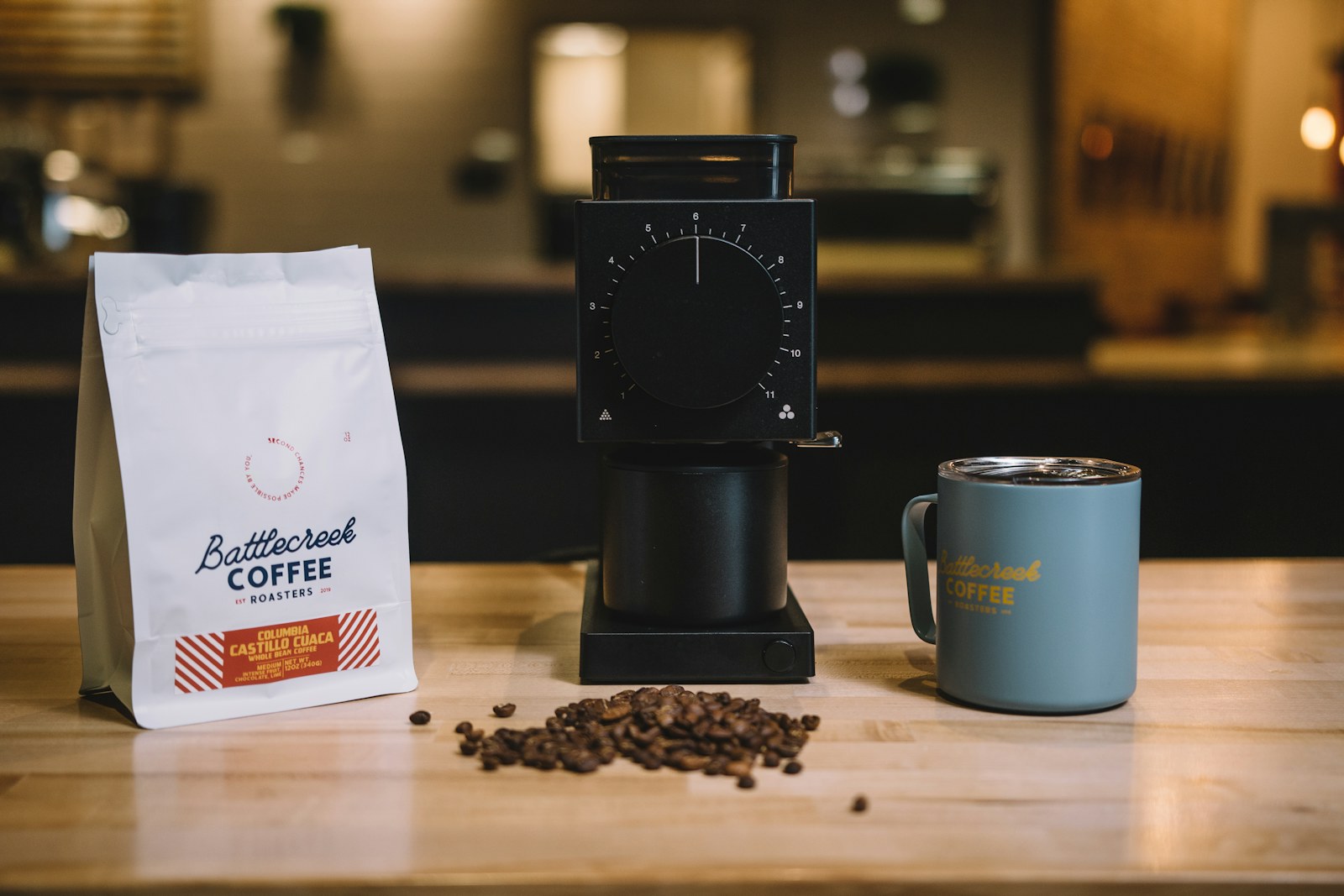 Kaffee und Kapselsystem als Symbol fuer kompatible Kaffeekapseln